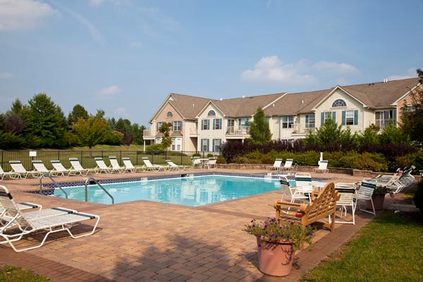 RESORT STYLE SWIMMING POOL